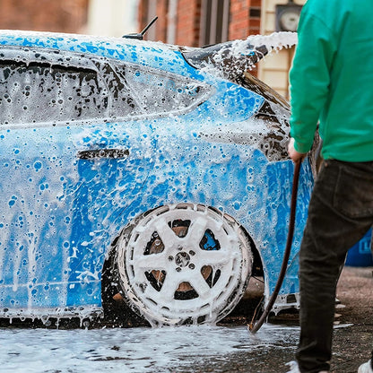 Brillance Étincelante : Les Nettoyants Ultime de Voiture !